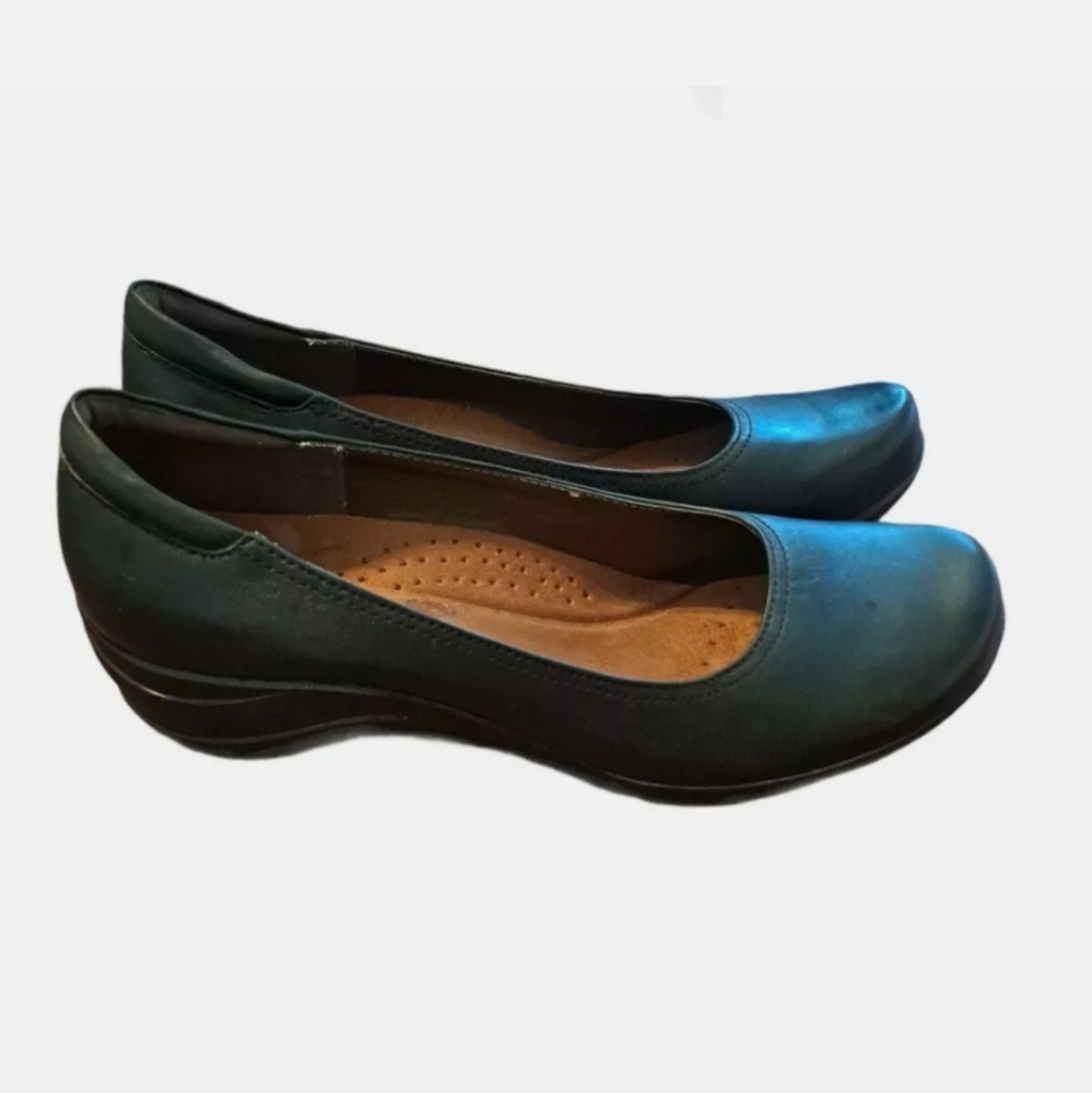 $20 Hush Puppies Black Alter Pump 10